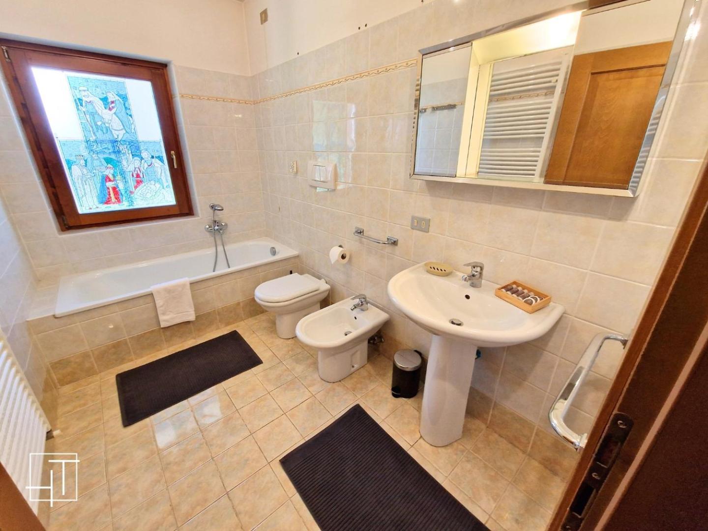 Ht - Ciasa Dahu Cortina Escape Apartment San Vito di Cadore Luaran gambar